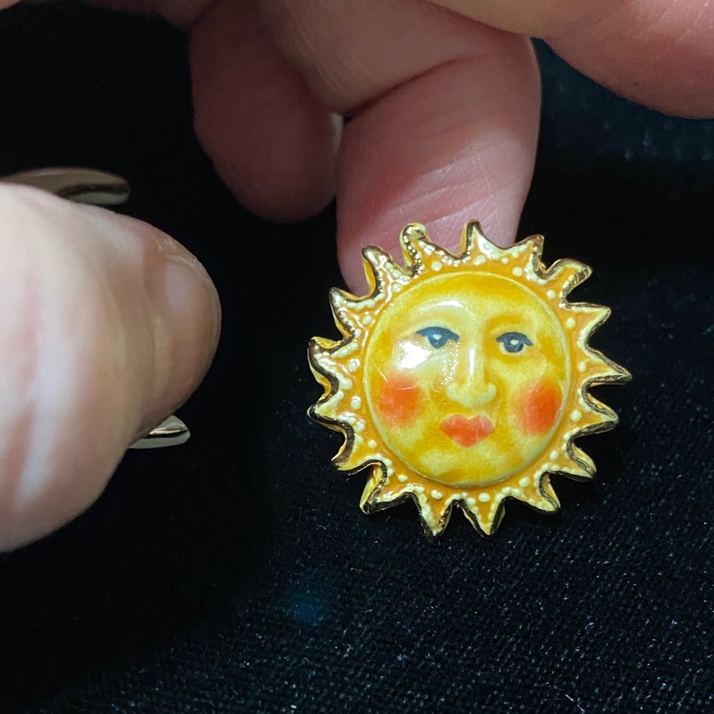 Vintage Sun and Moon ceramic Enamel Brooch pin set - Picture 7 of 14